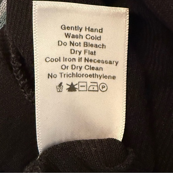 WESTON Sleeveless Top Small – Lace Yoke, Colorful Chevron Print, Made in USA - Picture 2 of 4